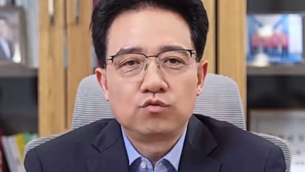 咱们周总都把大家放心上的！#原来海尔的团建是组团出道  #周总带着海尔高管们水灵灵出道了