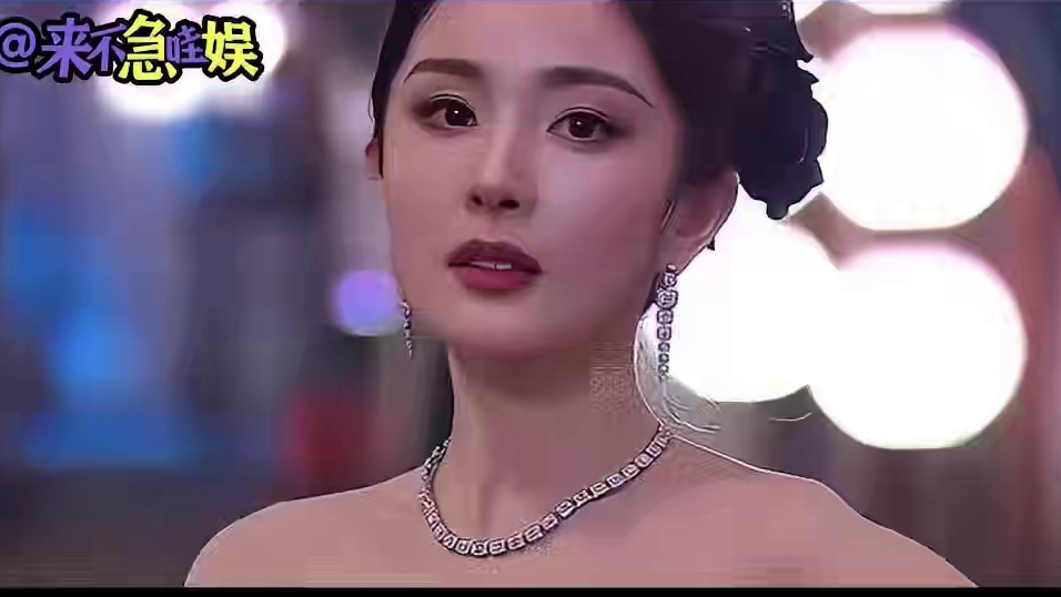 挽尊、冲奖项、再转型，85花新剧扎堆开播！网友：又杠上了？上 #影娱热点团 #娱评乐子人  #赵丽颖