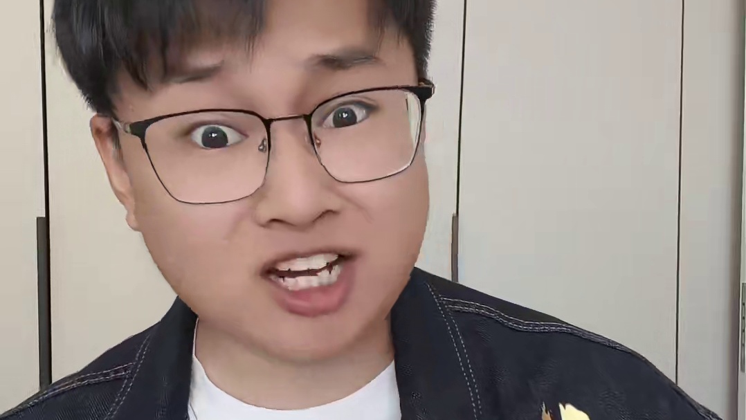 童年和眼睛全毁了 #毁童年 #雕像