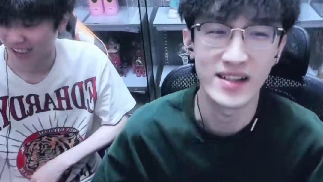 蔡哥这么贪吃吗？ 