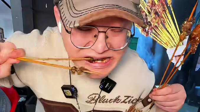 德阳除了是一个工业城市，没想到居然还是美食之都，这家烤牛肉串也算是种草了，以后来德阳必吃了#德阳美食