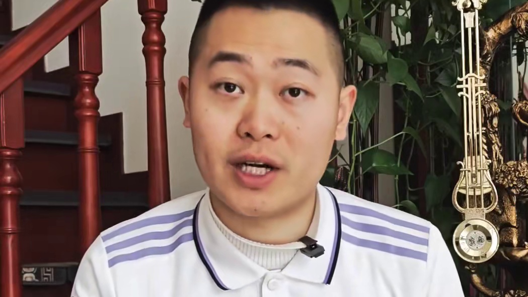 郭嘉璇的偶像是:C罗 