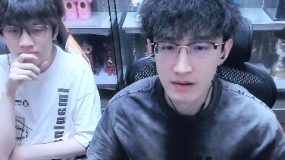 这游戏有点不对劲！ 