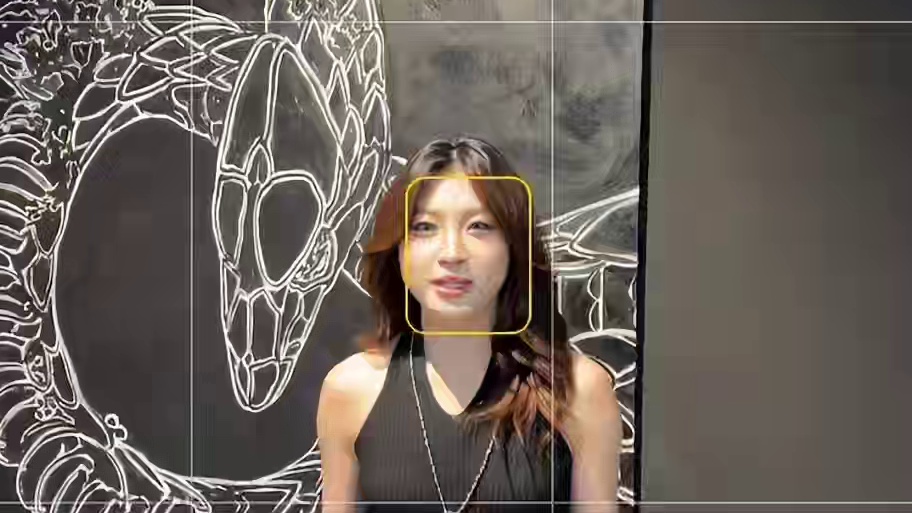 别管，我们i人有自己的拍照姿势！ #辣妹穿搭 #氛围感 #黑丝 #教程 #拍照