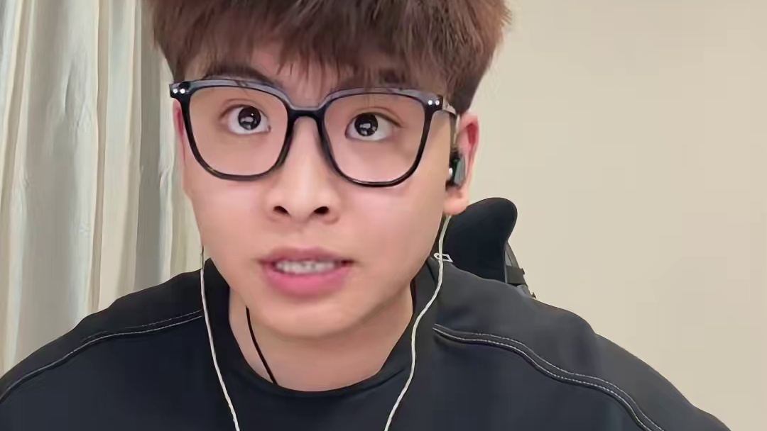 保安玩家现状 #无畏契约 #瓦学弟