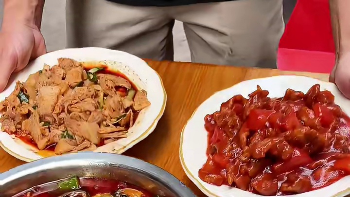 在广州开了几十年的苍蝇馆子江湖菜！ 每天中午座无虚席用口味征服了附近的上班族#舌尖上的味道 #万物皆