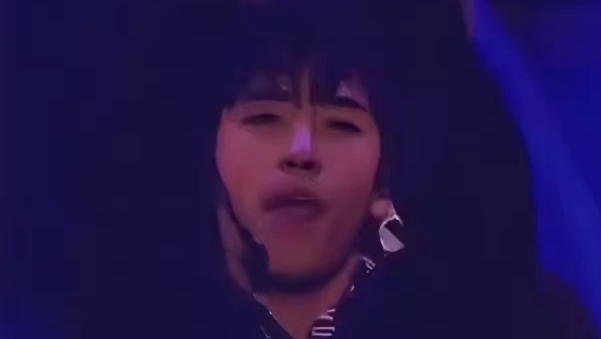 Bigbang跳舞主打一个互不打扰