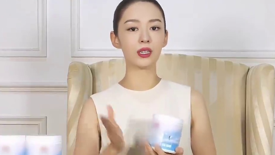 这也太有生活了，显得我多少有点笨笨的#爆炸盐  #校服净  #校服净洗校服去污渍神器  #洗衣粉强力