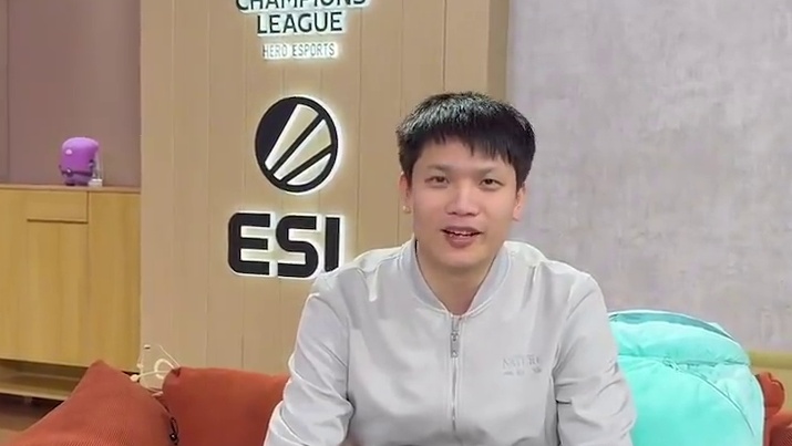 《趣视界小剧场》卡神歌友会 小尿布聚会！#趣视界 #dota2