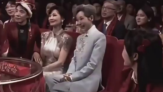 开小米SU7回去，自有人帮你解释