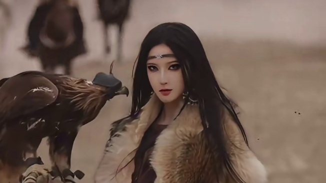 猎鹰越想越气，回头就是一下