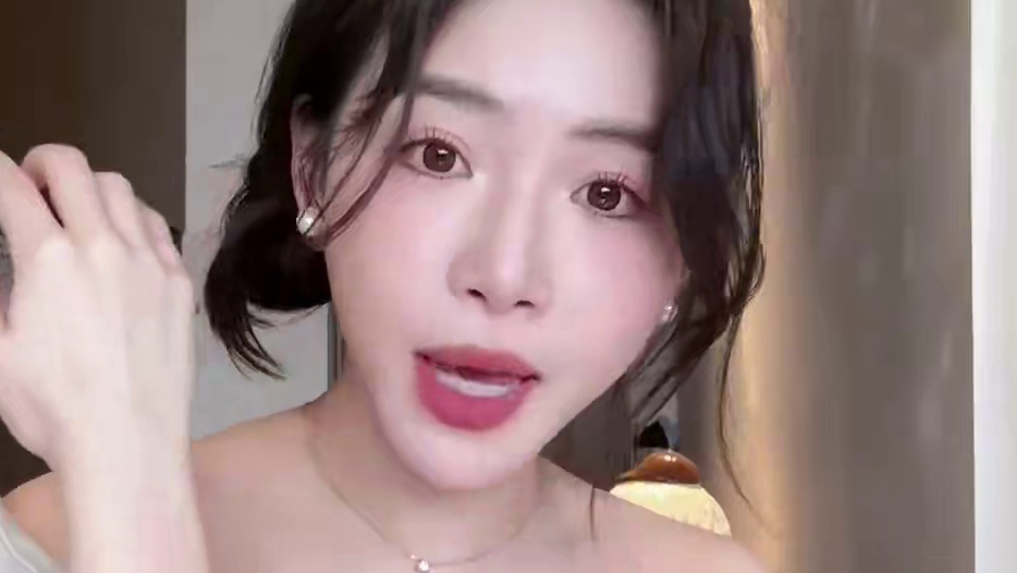 一套抄近路发光好物，夏天来之前给我又白又嫩！ #夏天来了 #白白 #好皮肤养出来 #发光