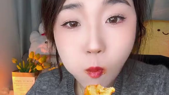 吃辣等级一步步提高哈哈#曹氏鸭脖 #曹氏变态辣 #爆辣 #无辣不欢的吃货