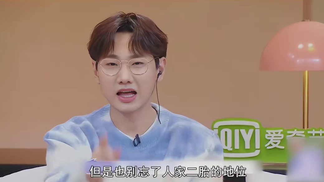 这个哥哥真“欠揍”自称绝技就是三秒把妹妹弄哭！