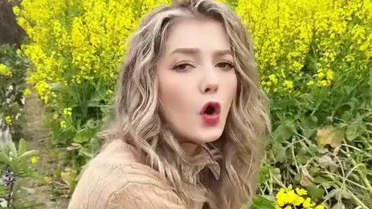 折耳根花太好吃了，喜欢我的话，就把这个吃了吧#一年一度吃花季来了 #舌尖上的地方菜