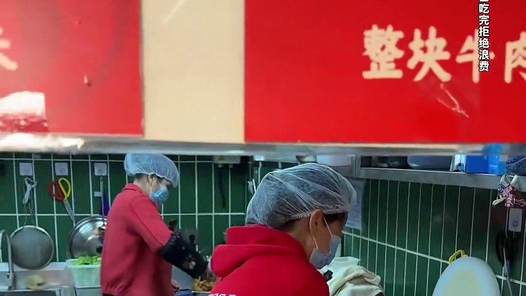 68牛肋条自助 跟美女扛上了…简直不当人#牛肋条 #自助餐 #林真真牛肋条放题#林真真真牛节#抖服