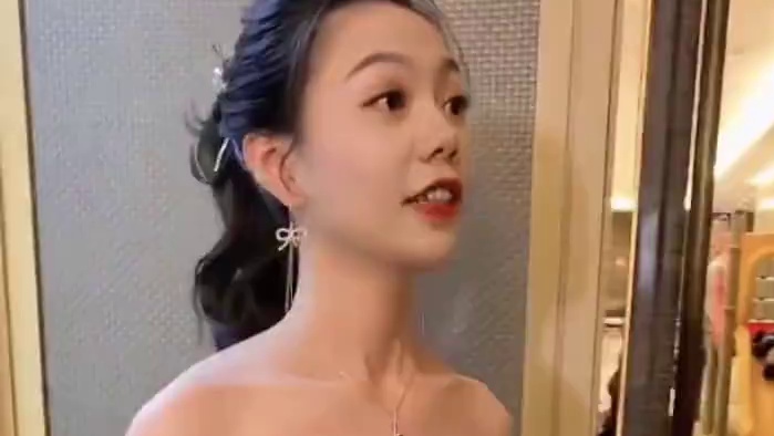 婚礼离场，医生护士们的“生命救援赛跑” #万万没想到 #医生 #生命 #内容过于真实 #责任感