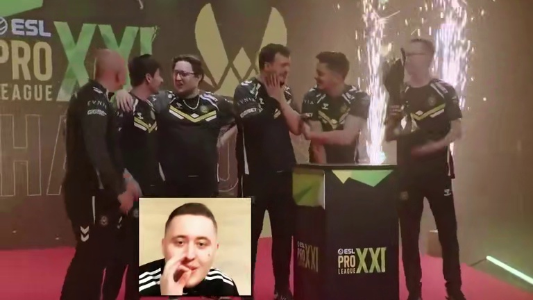 戒色最有用的一集！小吉米赛前看片状态低迷，一周不导状态很好 #cs2 #mouz  #donk #j