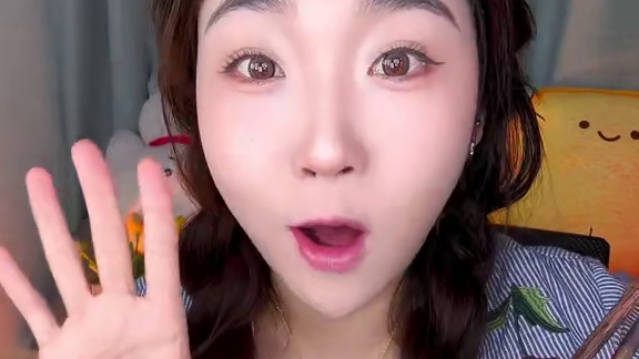 意面还是得番茄肉酱味！简单吃上一份西餐厅意面！酱浓味美！这个价格也太给力了！#意面 #番茄意面 #小