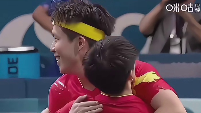 重庆的重是“重逢”。重庆的庆是“庆祝”