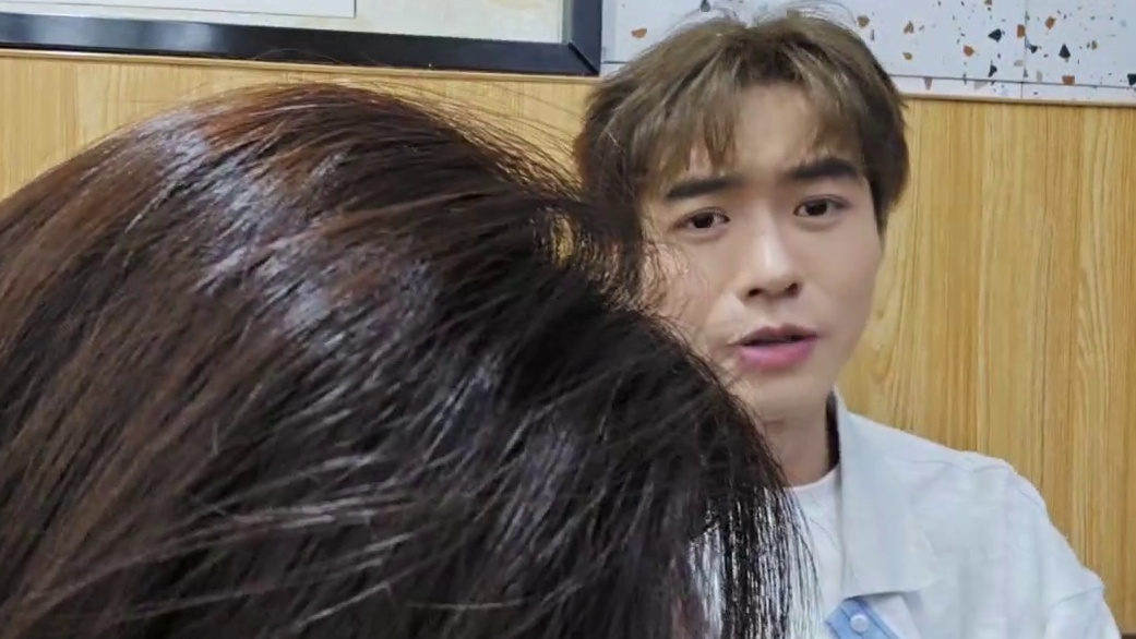 【子圣-798】捷豹姐对我这么好，等我挣钱了就给她买LV