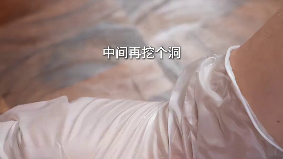 把菠萝和牛肉烤一烤，外焦里嫩的简直好吃极了 #菠萝烤肉 #菠萝的神仙吃法 #春天水果这样吃 #舌尖上