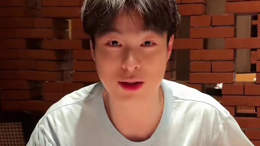 茶点自助竟吃出…  服务员直接发毒誓
#茶点#自助#翻车#避雷#无语