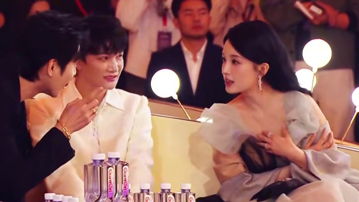 男主女主和他们的BGM #周深 ：我是不是在你们中间当配乐就好了？#电视剧品质盛典#李沁 #张若昀