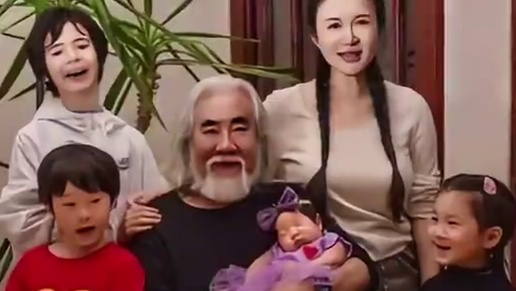 这酒席水平和他的身价可不搭啊~