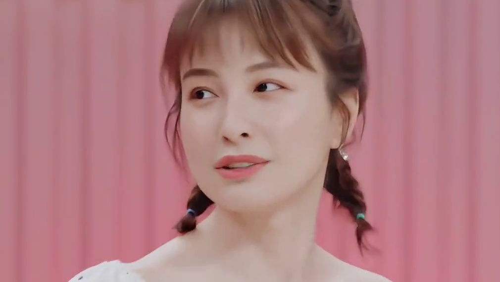 吴昕：你爱狗就爱狗，只求你别来爱我了