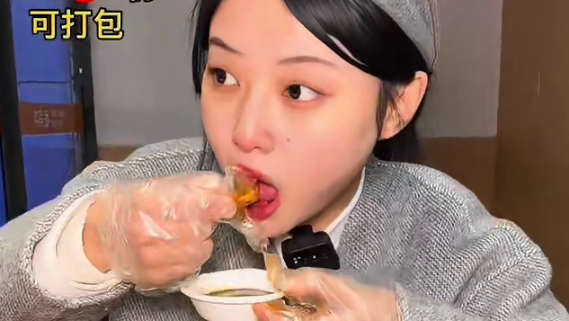 义务商贸城的忆品香小龙虾59.9️3份还可以打包带走，无限叠加，赶紧来这实现小龙虾自由 #眉山 #小