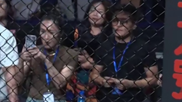 #龙三格斗 龙三格斗环球拳王巡回赛·花都站 李怡璇vs杜婷