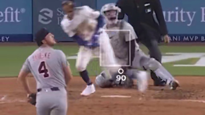 剧本拉满！穆奇-贝茨在十局下半轰出再见本垒打一举逆转老虎拿下四连胜！本场比赛贝茨完成单场双响收获4分