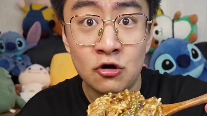 米饭依旧一小碗