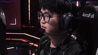 ZmjjKK冷靜發(fā)揮
連斬三人成功破局
#2025VCTCN第一賽段  #DRG對陣EDG