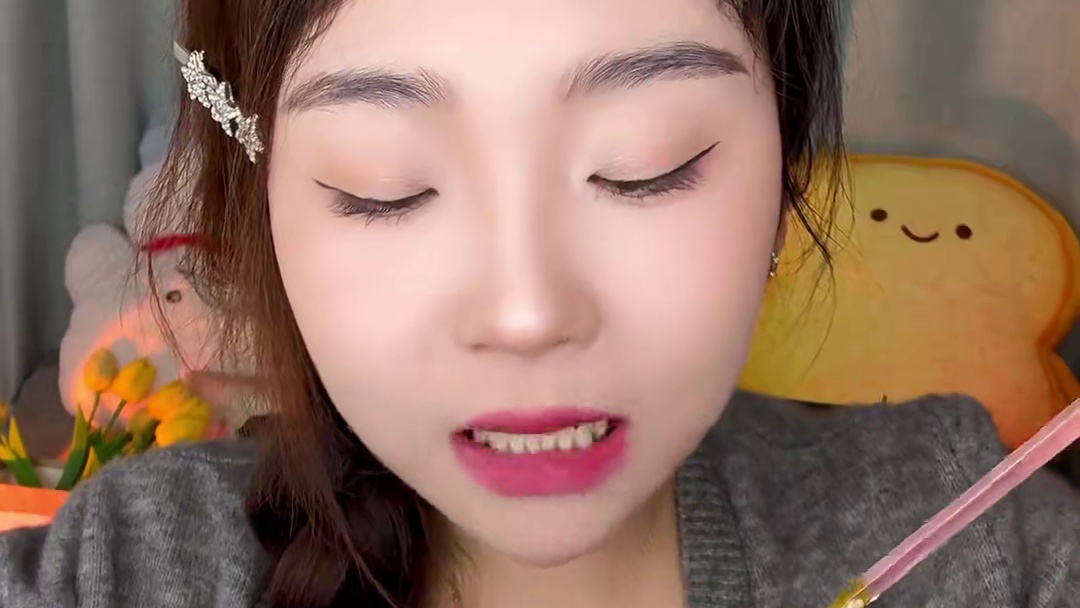 最近真的疯狂爱上了奶皮子！真的好好吃哦！配料表也很干净！就那层奶皮子 太香了#奶皮子 #奶皮子酸奶 