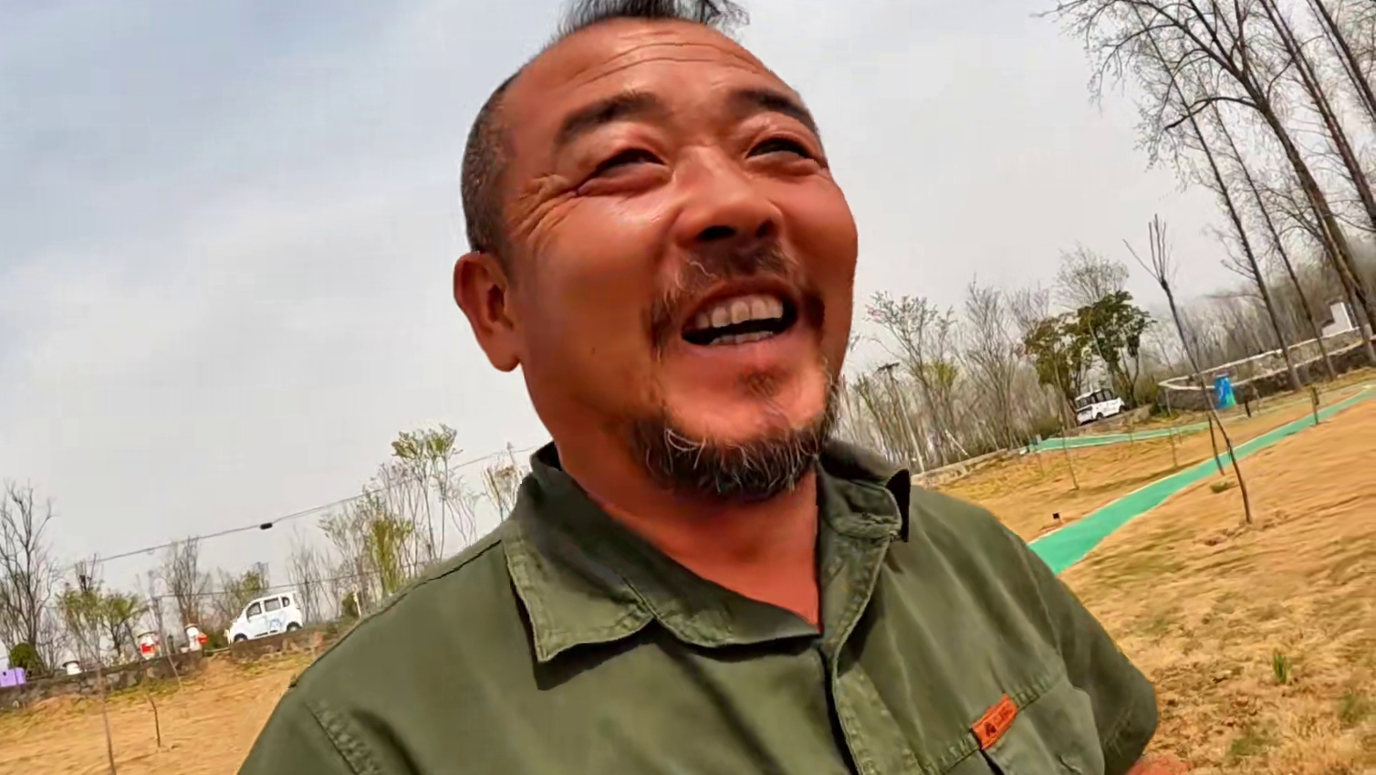 沙和尚正式进入江苏省，淮安洪泽湖晚餐吃火锅鸡，就是牛#穷游