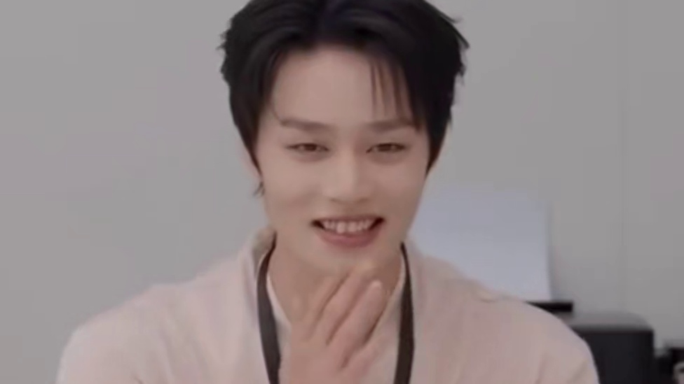 柯淳浑身都是梗