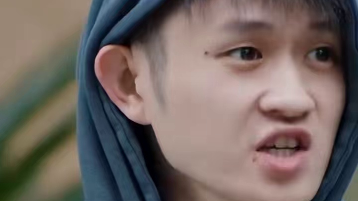 不是越大学校学的忘的越多吗，彭昱畅怎么还记得#哈哈哈哈哈第2季  #鹅滴神片  #光影探春季  #彭