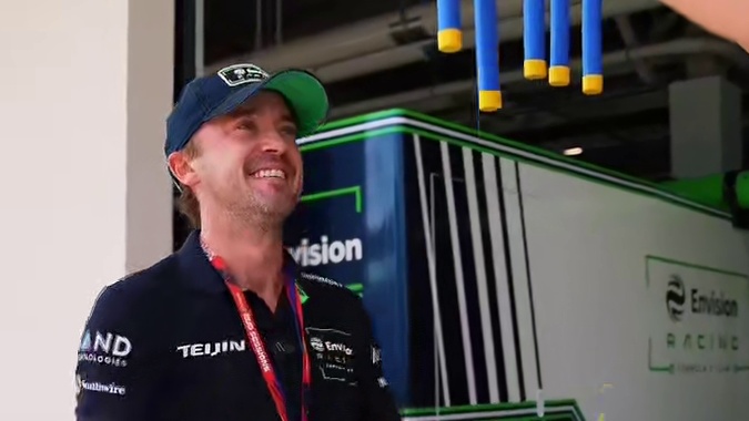 愚人节，整蛊朋友的新方法！ #愚人节 #愚人节整蛊大赛 #fe电动方程式 #马尔福 #转发给身边的人