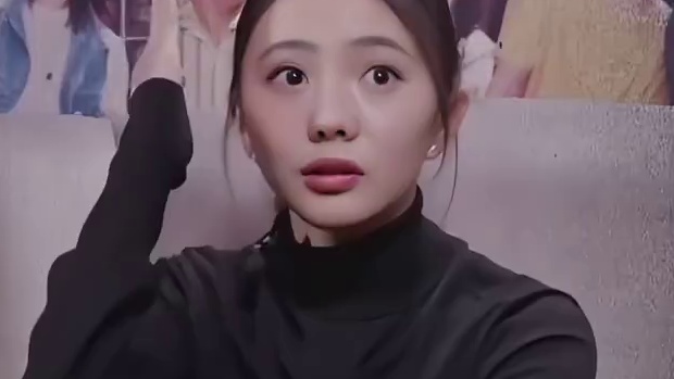 别人都是打地鼠，它搁这打地基呢