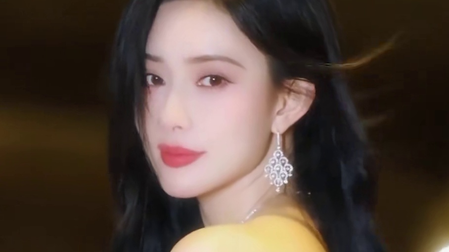 小时候以为长大就会过上这样的生活啊！#孟子义手握方向盘女主感 #孟子义 #颜值 #孟子义只要我掌握人