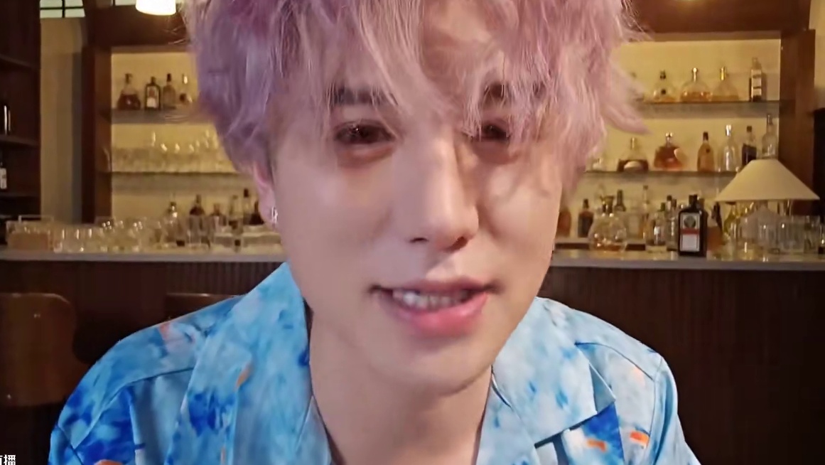 【童锦程】主播一边哭一边抽奖，这样才能把兄弟们感动？