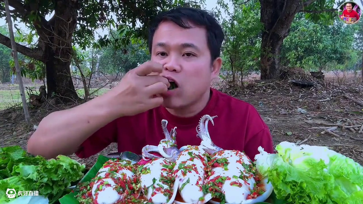 完整版泰国特色剁椒凉拌冰镇大鱿鱼 #内容启发搜索 #泰国大叔长视频 #好吃到停不下来 #泰国大叔#内