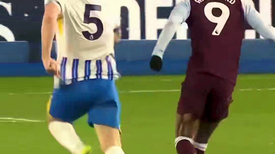 从来没说拉师傅菜，只是他在曼联的态度