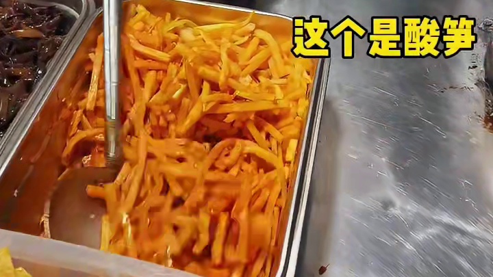 炒螺蛳粉到底是谁爱吃？顶配版的我真的超爱