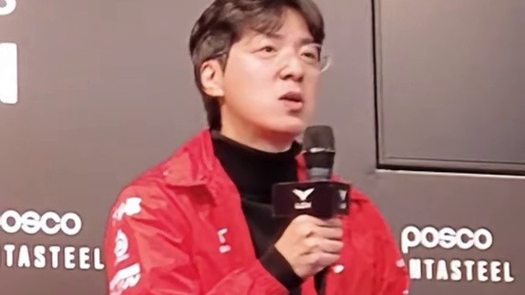 T1首胜赛后kkOma点评小吕布 #faker #gumayusi #T1 #LCK