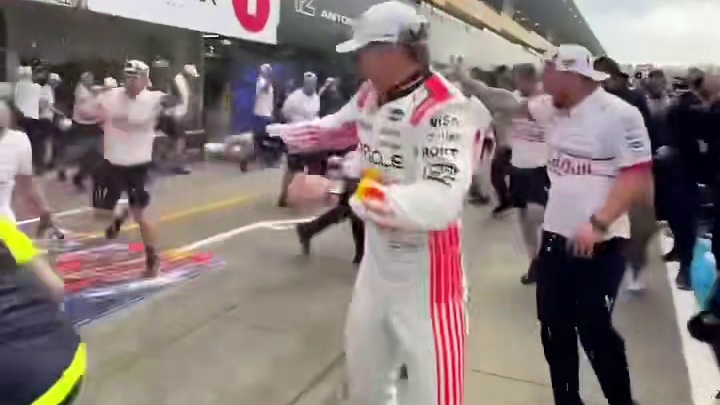 角田跑得好快～ 角田代表红牛主场作战拿到P12，还拿到了今天的最佳车手。坏消息：没拿分。好消息：比劳