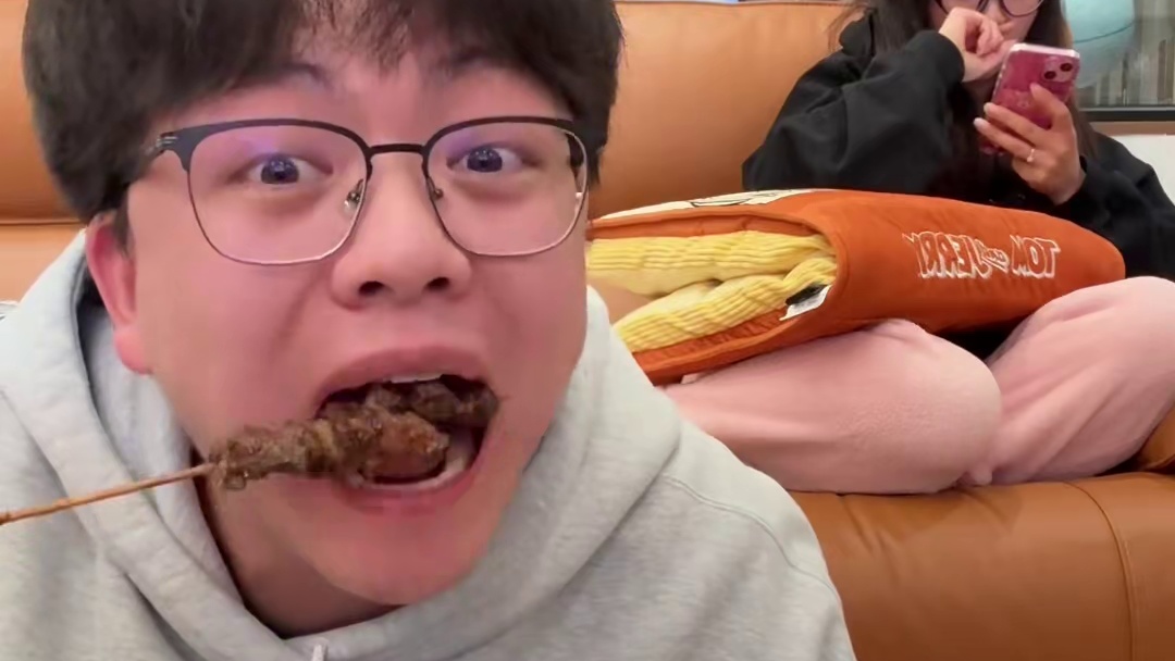 人想干坏事的时候总是不嫌累的 #情侣日常 #生活碎片记录