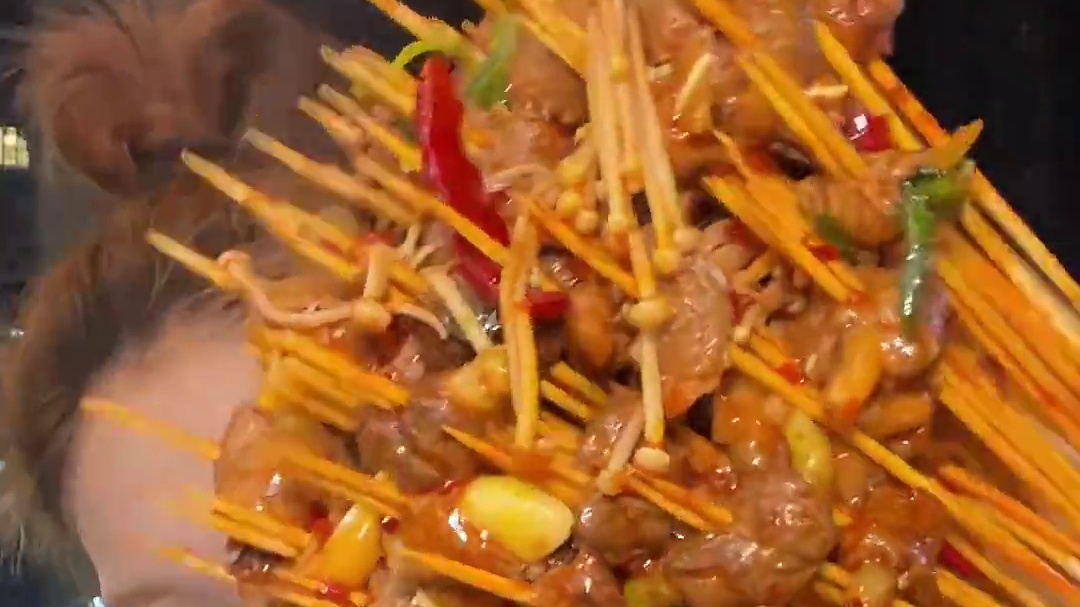 北方孩子跨越一千多公里挑战江西辣！太爽了